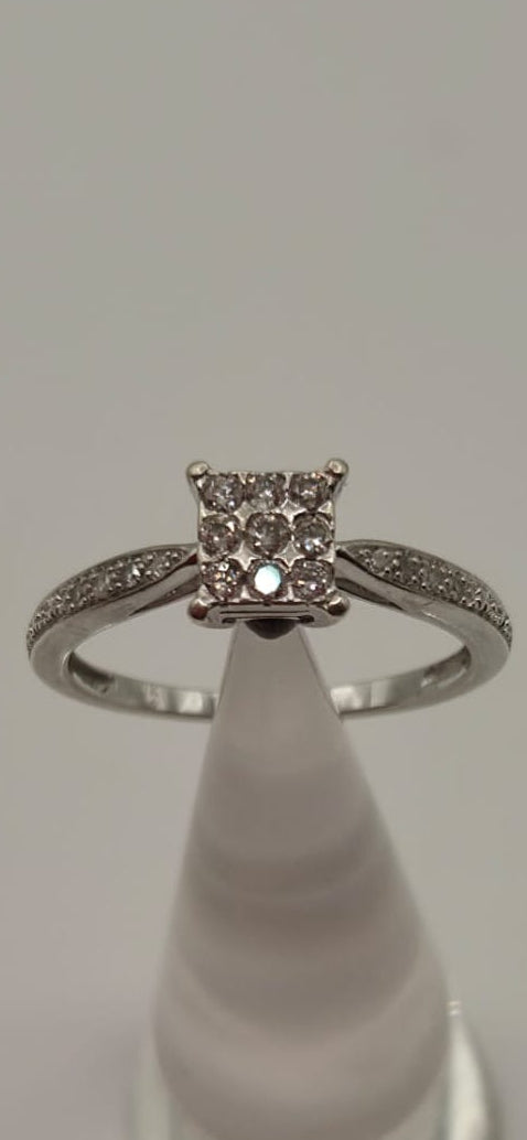 9ct White Gold 0.20ct Natural Diamond Cluster Ring Size Q